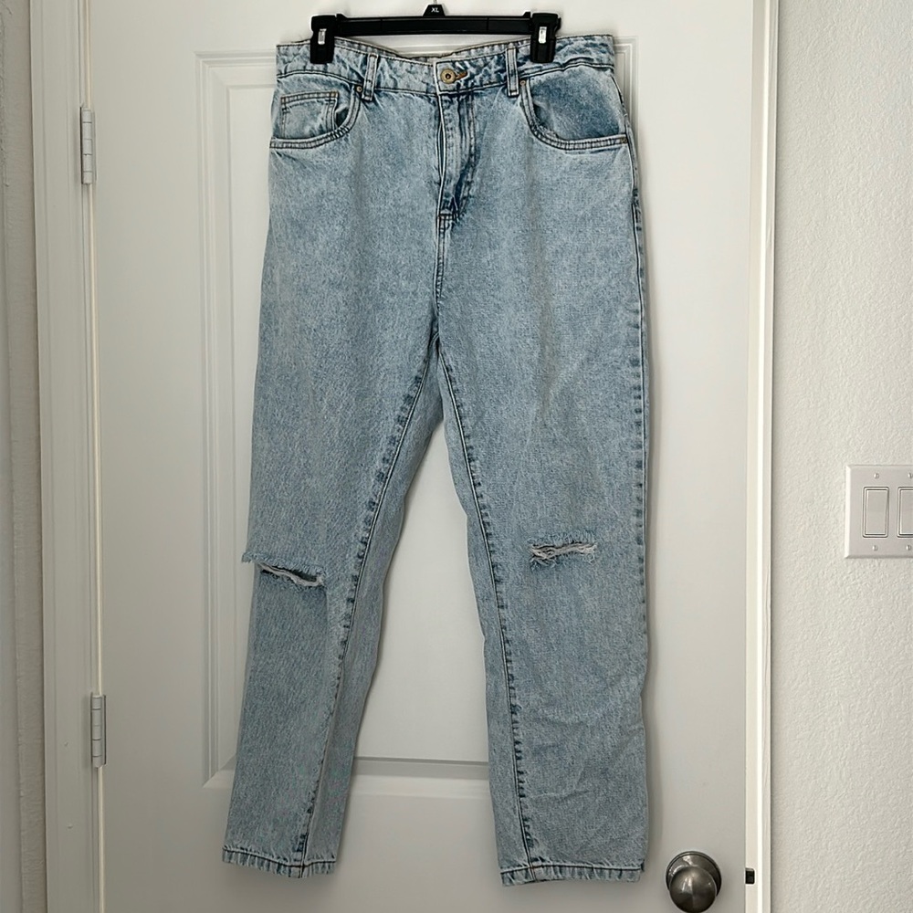 Cotton on mom Jean